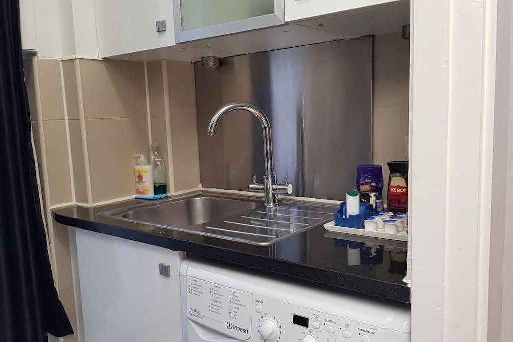 Studio Apt With Huge Balcony Near Oxford St - Marble Arch - Hydepark London Exterior photo